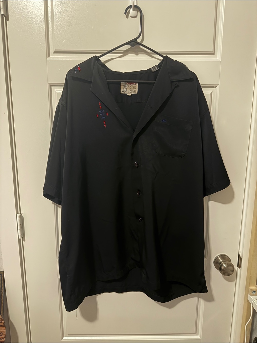 Men's Black Short Sleeve Lightweight Shirt Jacket with Subtle Embroidery
